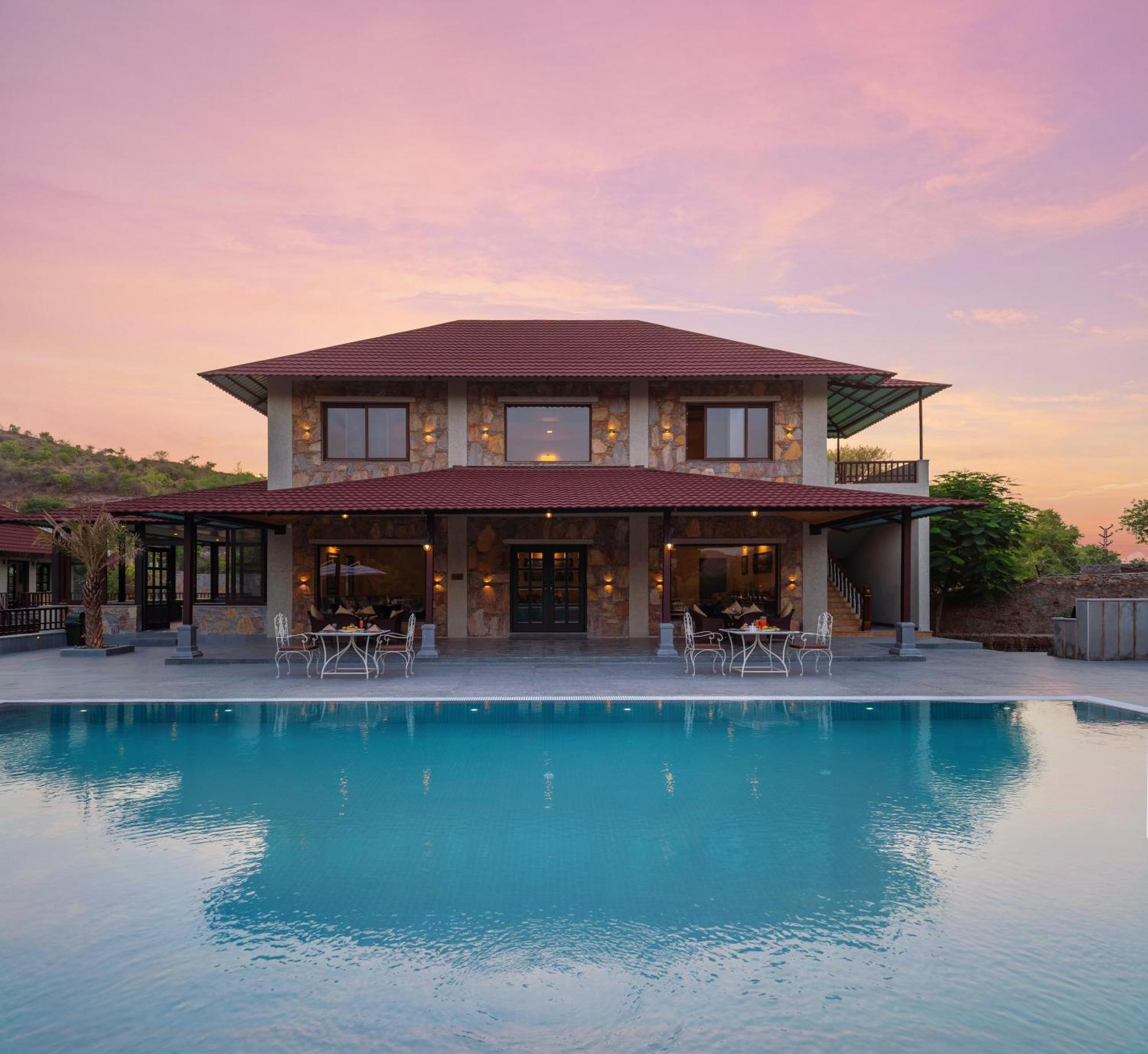 Sarasiruham Resort - Private Pool Villa in Udaipur Esterno foto